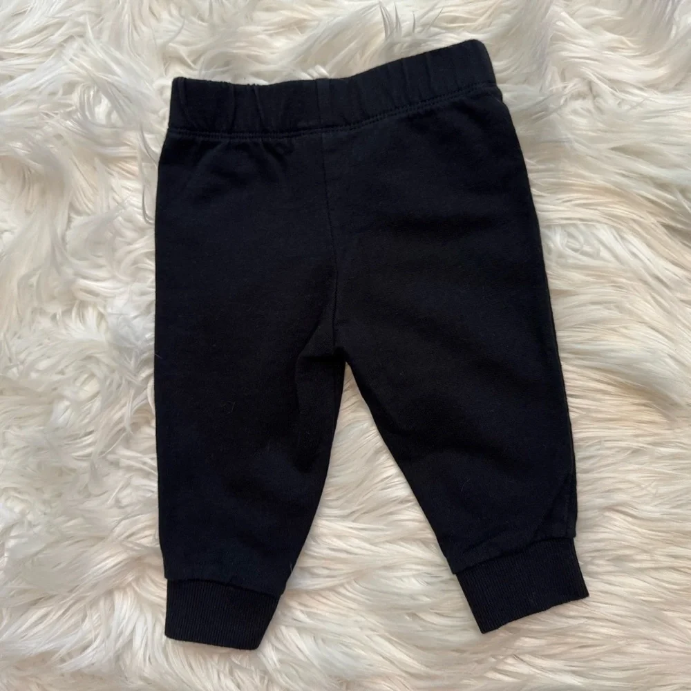 Carter’s Baby Boy 6M‎ Outfit Set Red Thermal Elbow Patch Bodysuit Black Pants